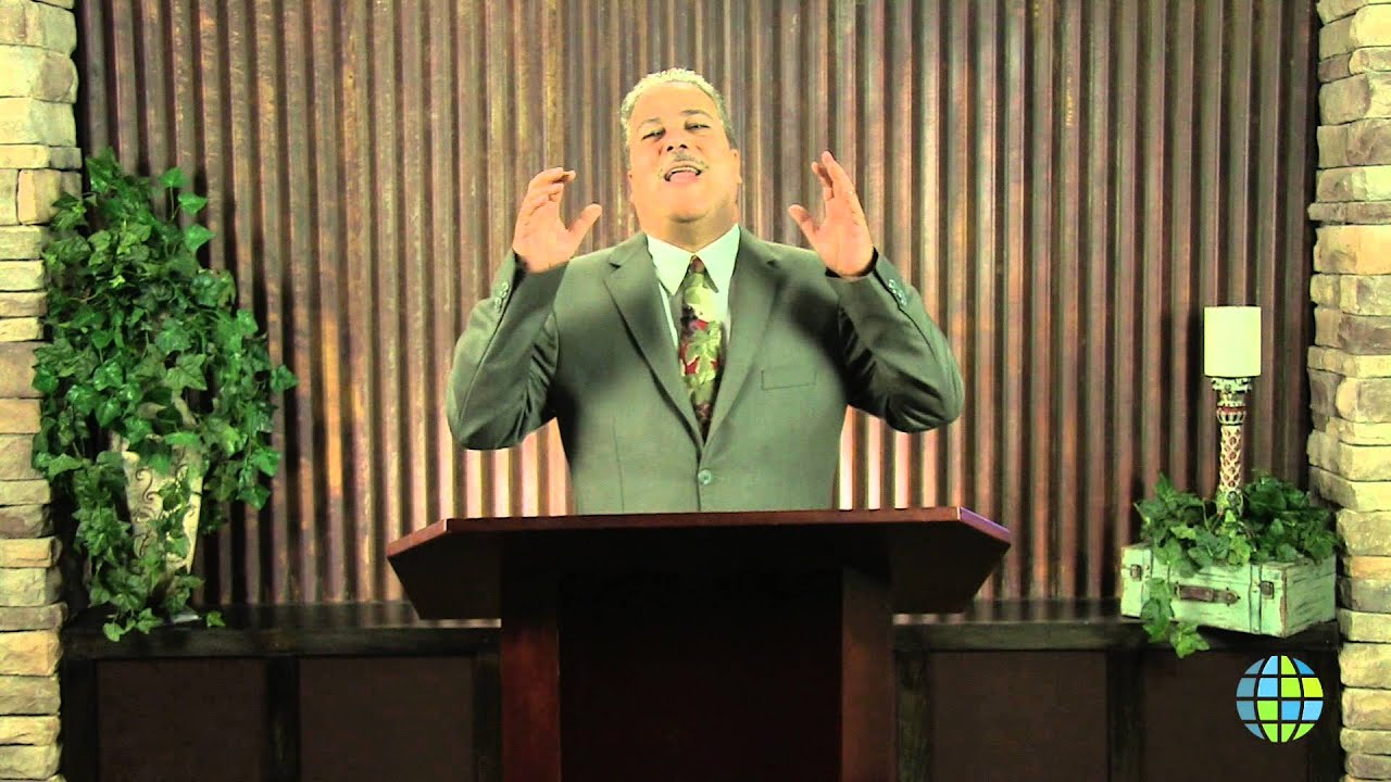 الاسم الذي يخلّص